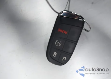 2022 Jeep Compass Latitude Lux 4X4 from USA, damaged, VIN 3C4NJDFBXNT163641